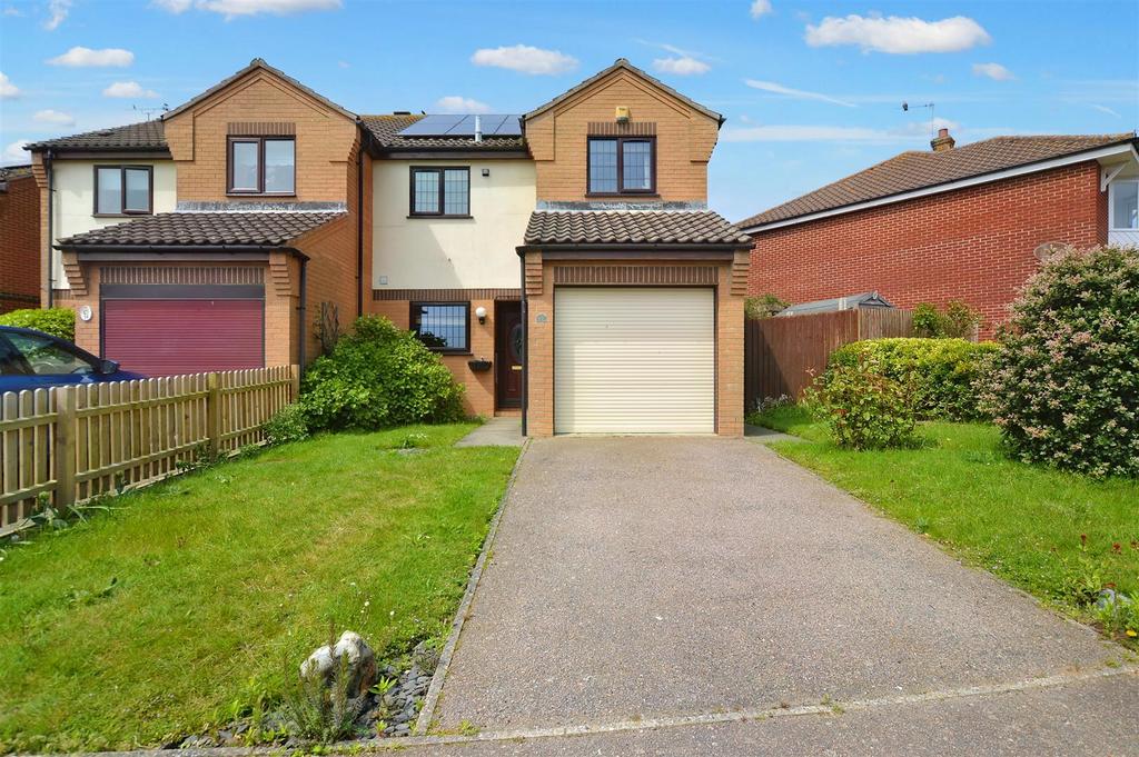 Nelson Way, Mundesley 3 bed semidetached house for sale £335,000