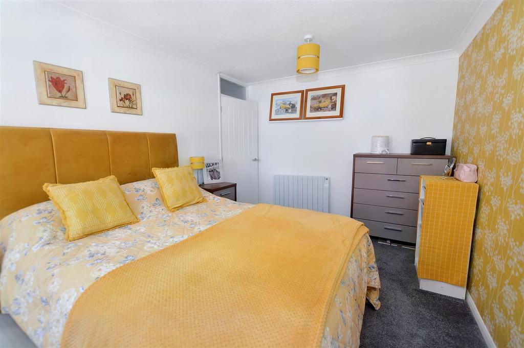 Albany Court, Cromer 2 bed apartment £265,000