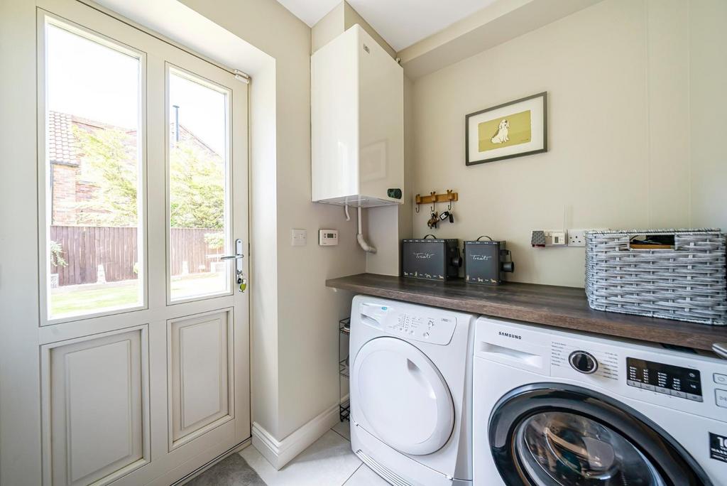 UTILITY ROOM.jpg