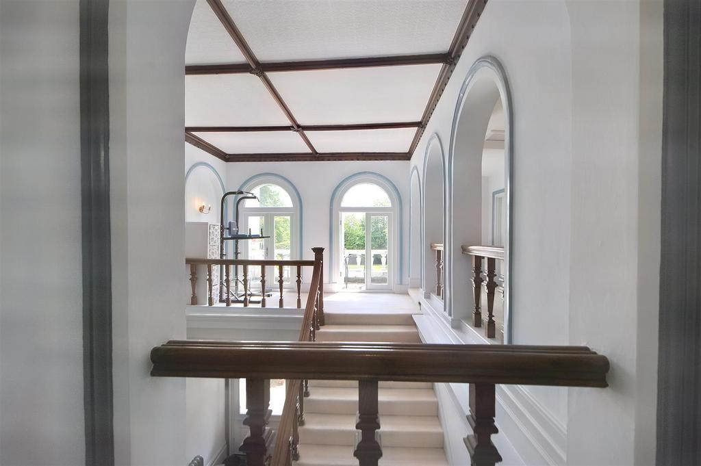 Galleried Landing..JPG