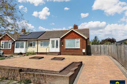 2 bedroom semi-detached bungalow for sale - Dene Drive, Eastbourne