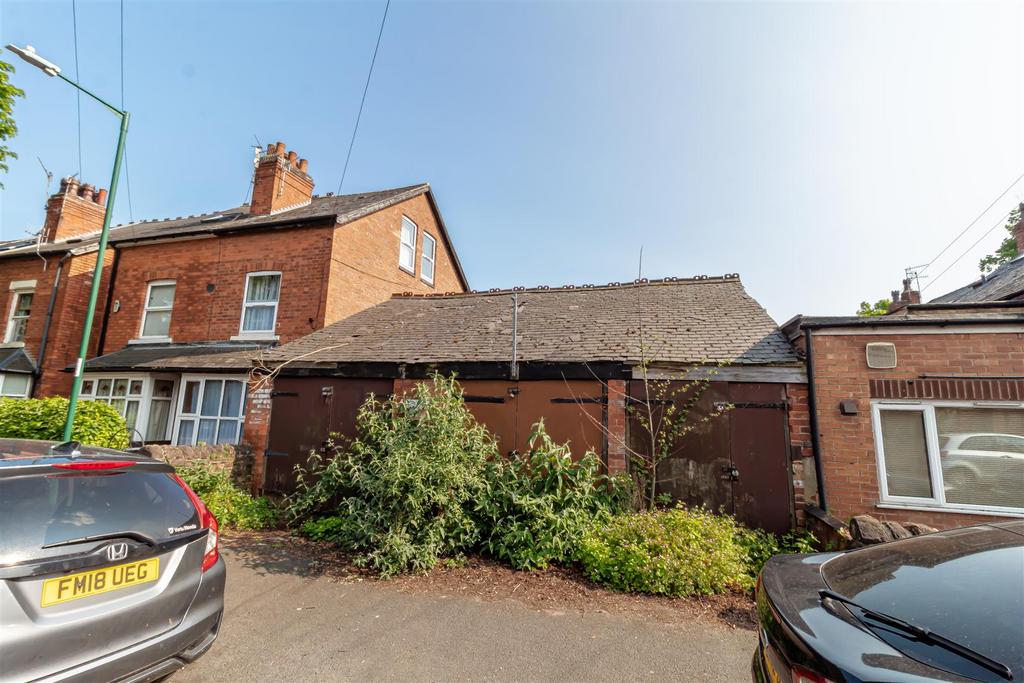 Leonard Avenue, Sherwood, Nottingham Garage for sale £30,000
