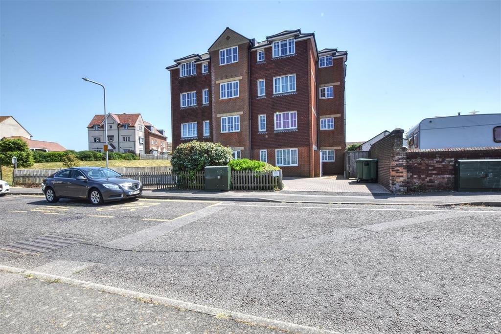 Ashdown Road, BexhillOnSea 2 bed flat for sale £219,000