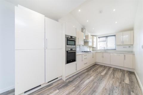 2 bedroom maisonette to rent, Noel Road, Acton, W3