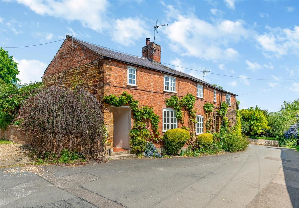 Main Street, Belton In Rutland, Rutland 3 bed cottage for sale £475,000