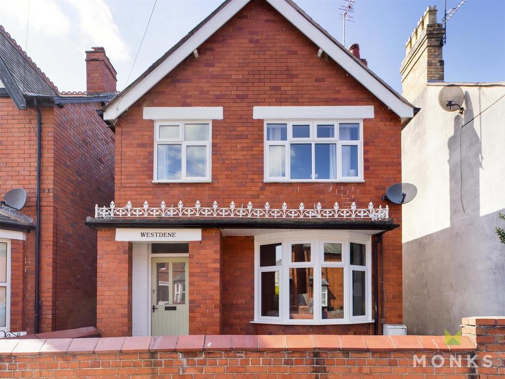 Victoria Street, Oswestry 3 bed detached house for sale £269,500