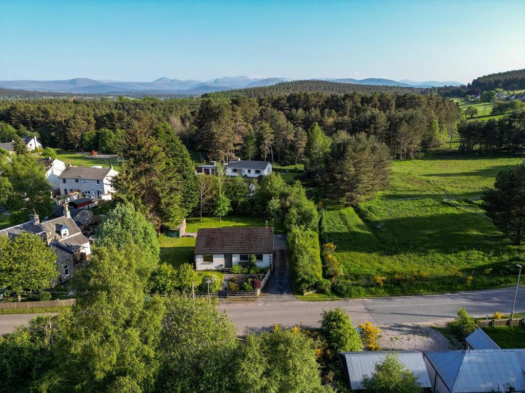 Skye Of Curr Road, Dulnain Bridge, GrantownOnSpey 2 bed detached