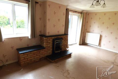 10 Michael Gardens, Gravesend, DA12 4QA