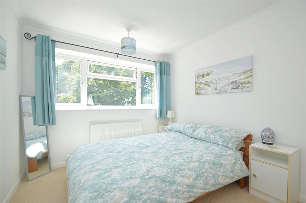 Bed4.jpg