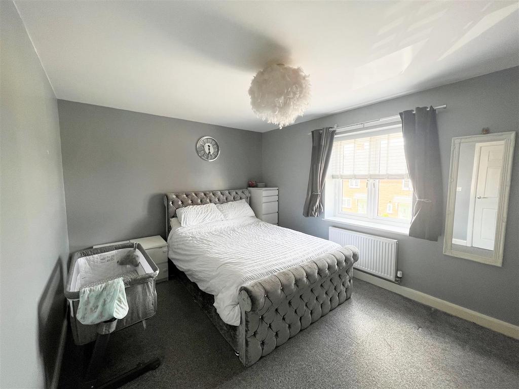 Bed1.jpg
