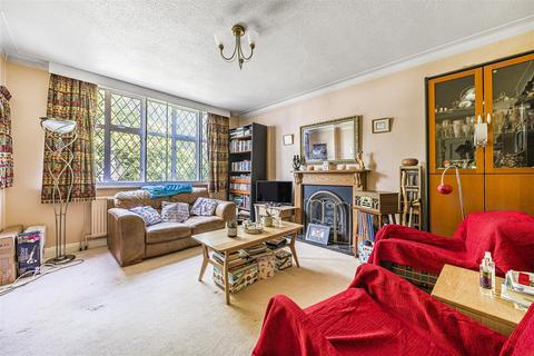 18 Garrard Road, Banstead, SM7 2ER