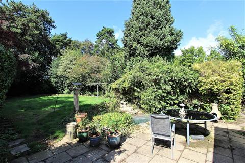 18 Garrard Road, Banstead, SM7 2ER