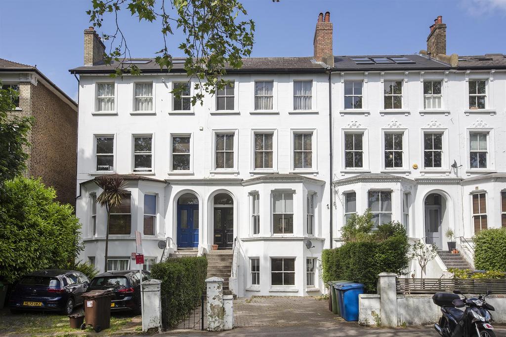 Peckham Rye, Peckham, SE15 3 bed flat £750,000
