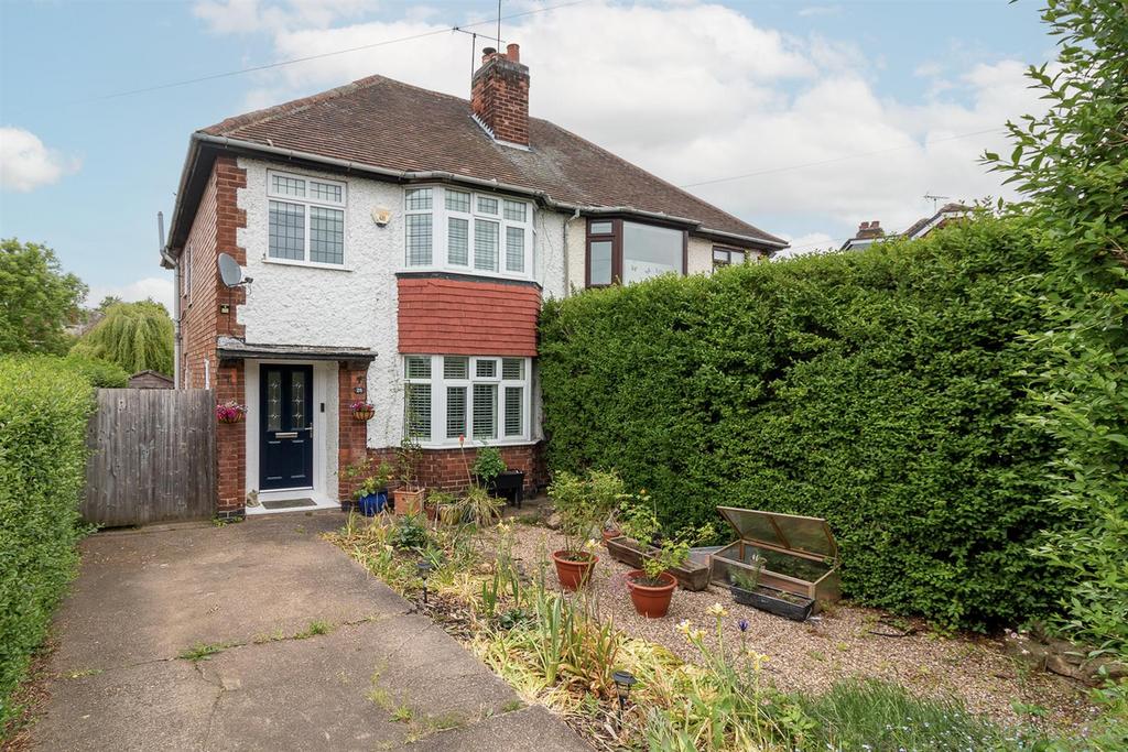 Ashworth Avenue, Ruddington, Nottingham 3 bed semidetached house for sale £310,000
