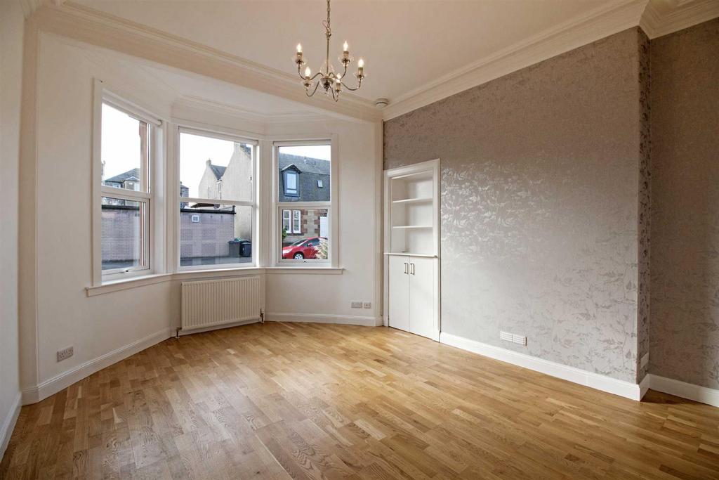 13 Shamrock Street, Dunfermline 1 bed flat £650 pcm (£150 pw)
