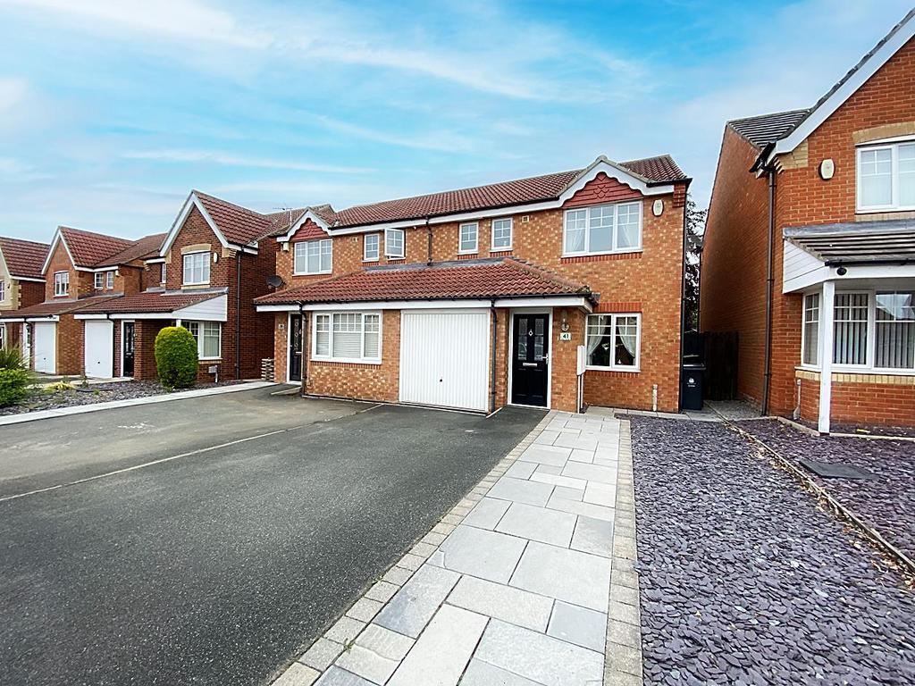 Dilston Grange, Willington Quay, Wallsend 3 bed semidetached house for