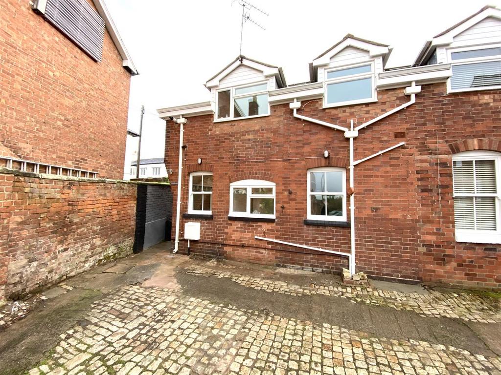 Sutton Road, Shrewsbury 2 bed semidetached house £210,000