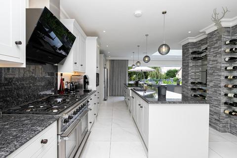 Oaks, 2 Hill Road, Theydon Bois, Epping, CM16 7LX