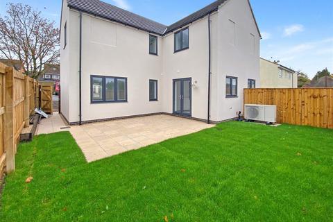2 bedroom semi-detached house for sale - The Spinney, West Lavington