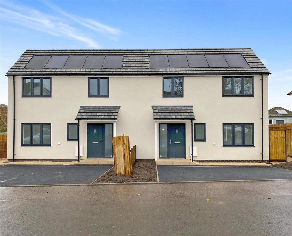 The Spinney, West Lavington 2 bed semidetached house for sale £275,000