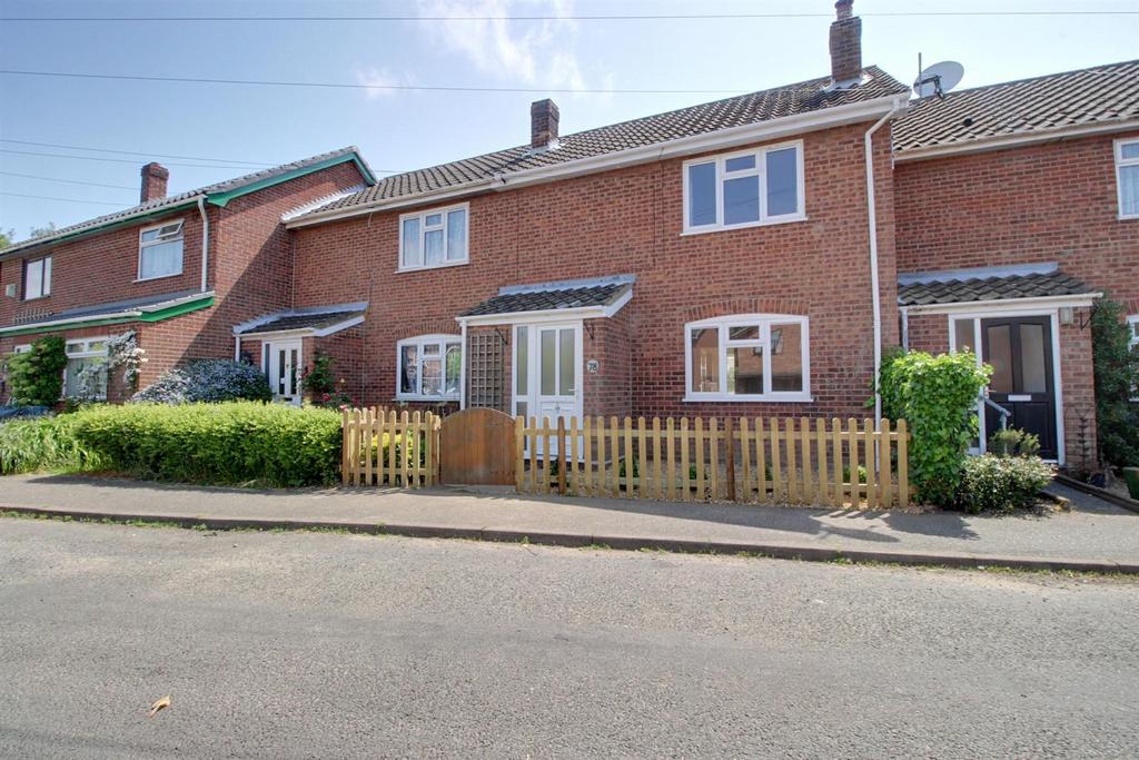 Ollands Road, Reepham, Norwich 2 bed terraced house £895 pcm (£207 pw)