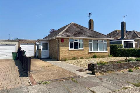 2 bedroom detached house for sale, Farm Close, Seaford