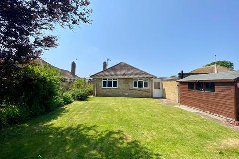 2 bedroom detached house for sale, Farm Close, Seaford