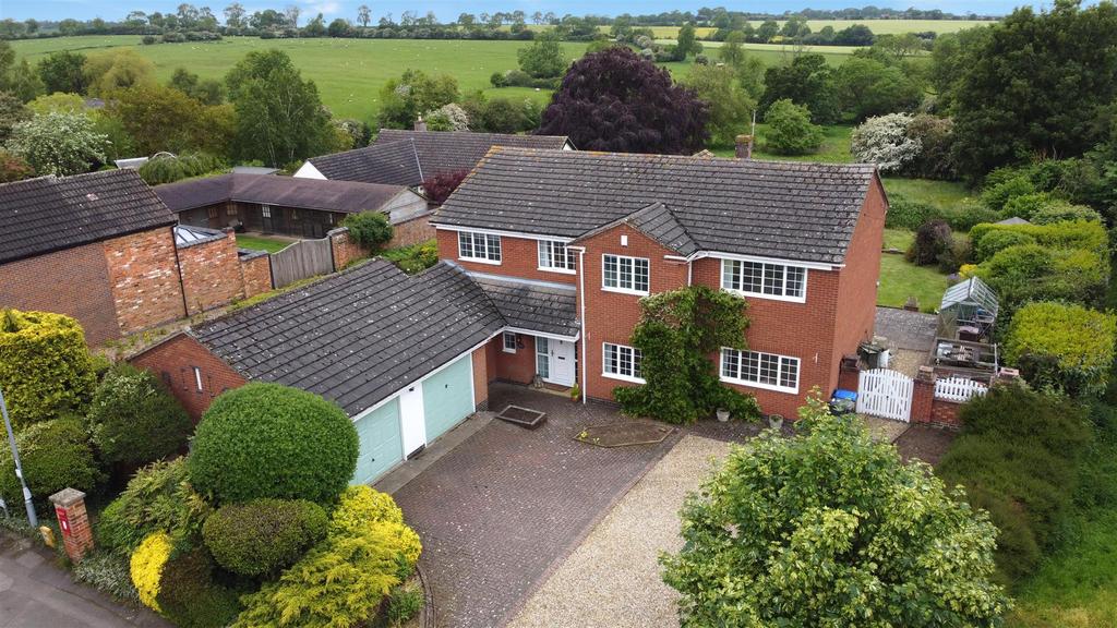 West End, Welford, Northamptonshire 5 bed detached house for sale £