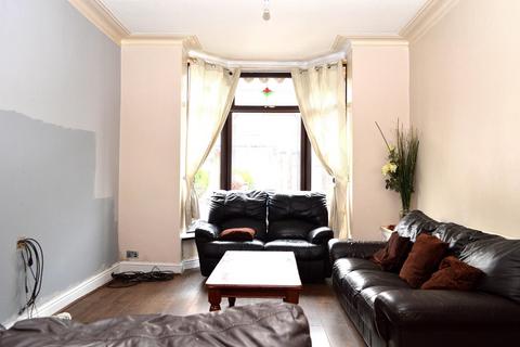 3 bedroom terraced house for sale, Gainsborough Avenue, Coppice, Oldham