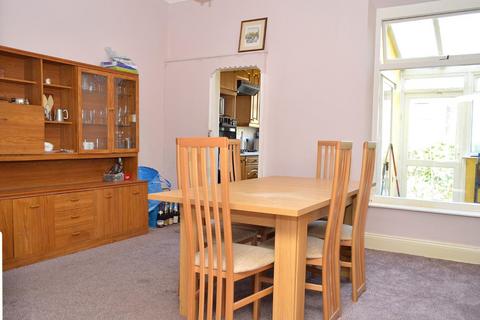 20 Carnarvon Street, Oldham, OL8 3PW