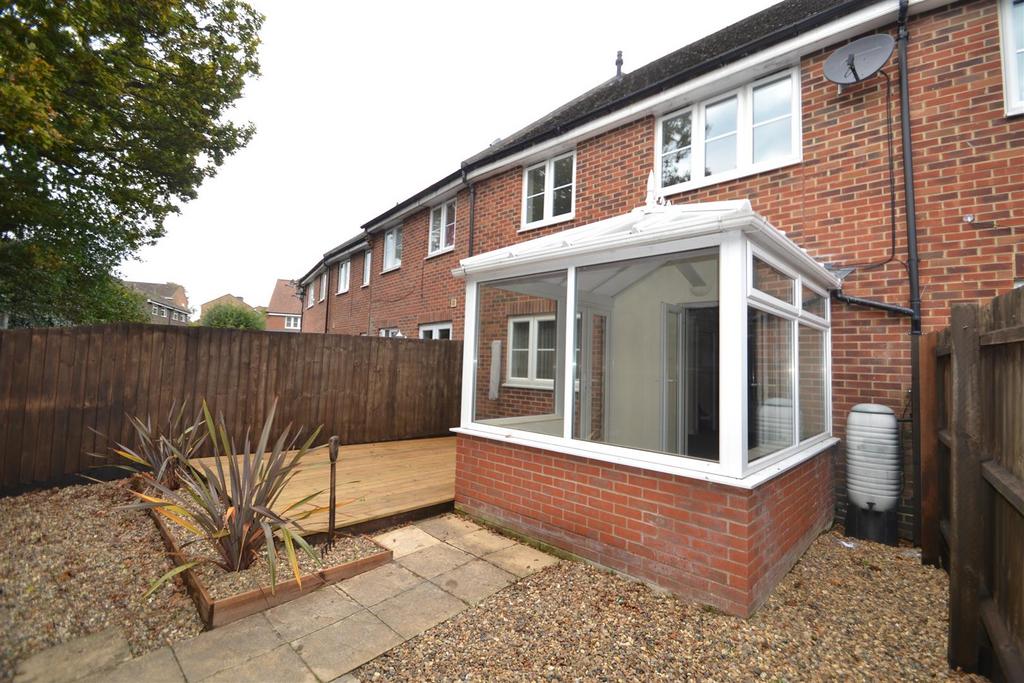 Arnold Pitcher Close, North Walsham, Norfolk 3 bed townhouse to rent