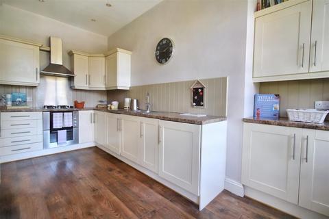 3 bedroom apartment for sale, Yarmouth Road, North Walsham