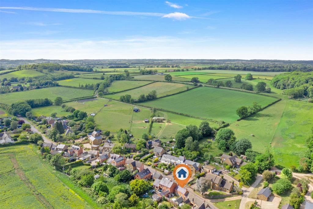 Main Street, North Newington, Banbury 2 bed cottage for sale £355,000