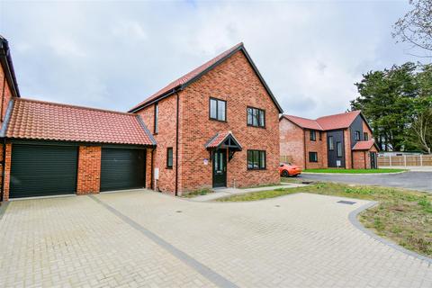 3 bedroom link detached house for sale, Butt Lane, Burgh Castle, Great Yarmouth