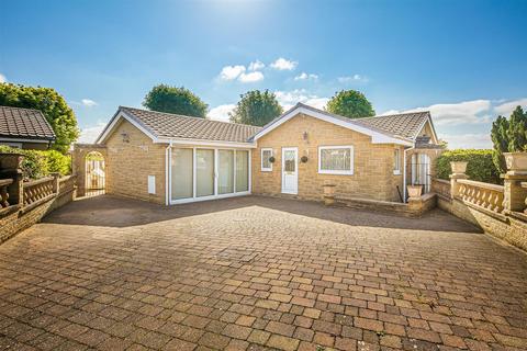 6 Middlefield Croft, Sheffield, S17 3AS