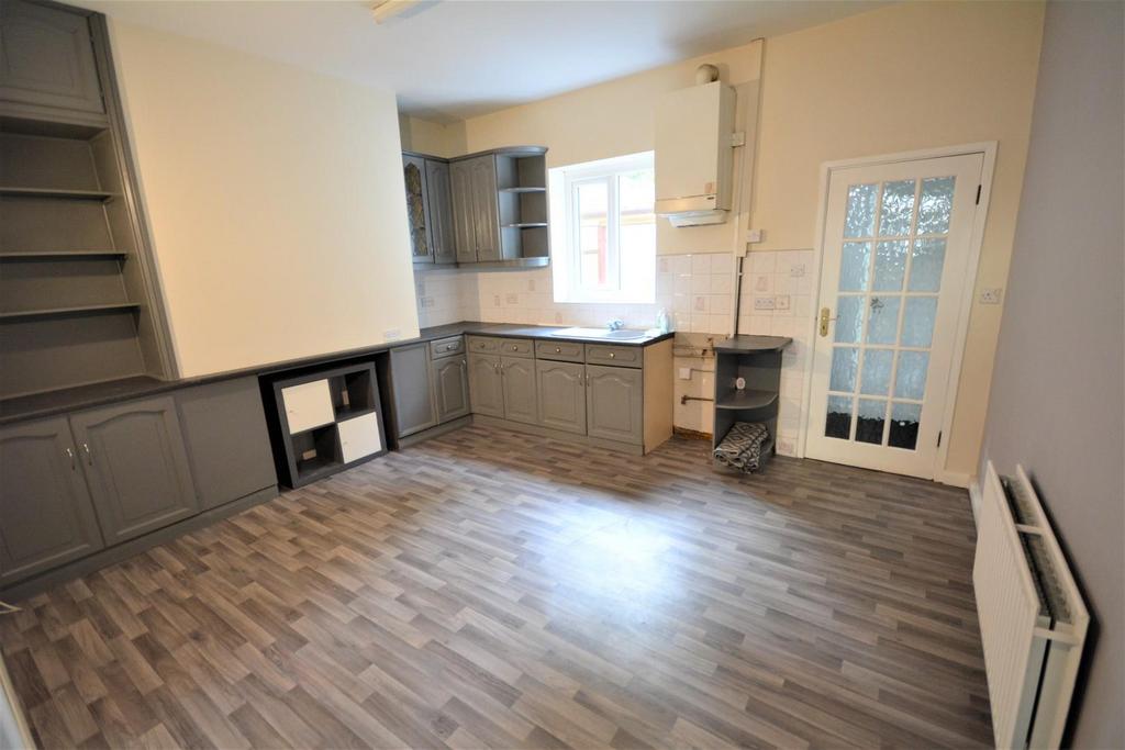 Road, Auckland 2 bed terraced house for sale £90,000