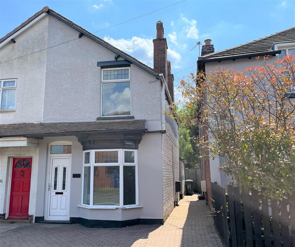 Heath Gap Road, Cannock 2 bed semidetached house £165,000