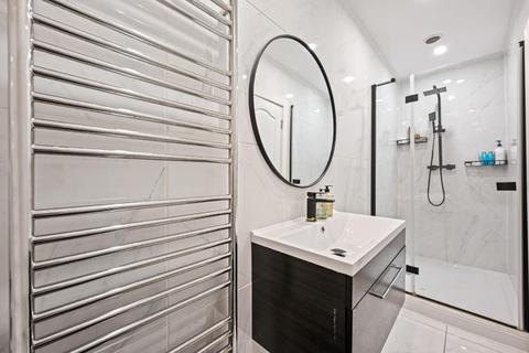 Garden Flat, 3 Tasker Road, London, NW3 2YR