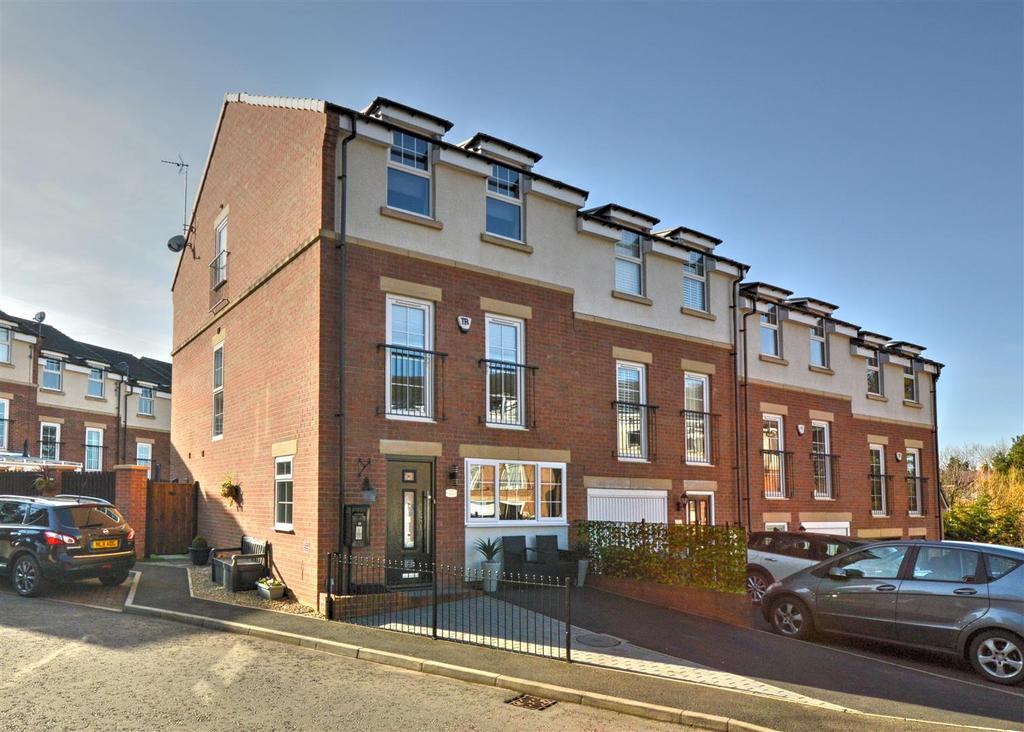 Loansdean Wood, Morpeth 4 bed townhouse for sale £320,000