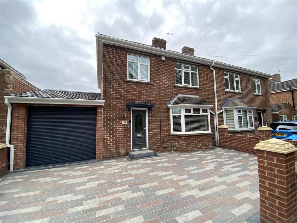 Twelfth Avenue, Chester Le Street 3 bed semidetached house for sale £145,000