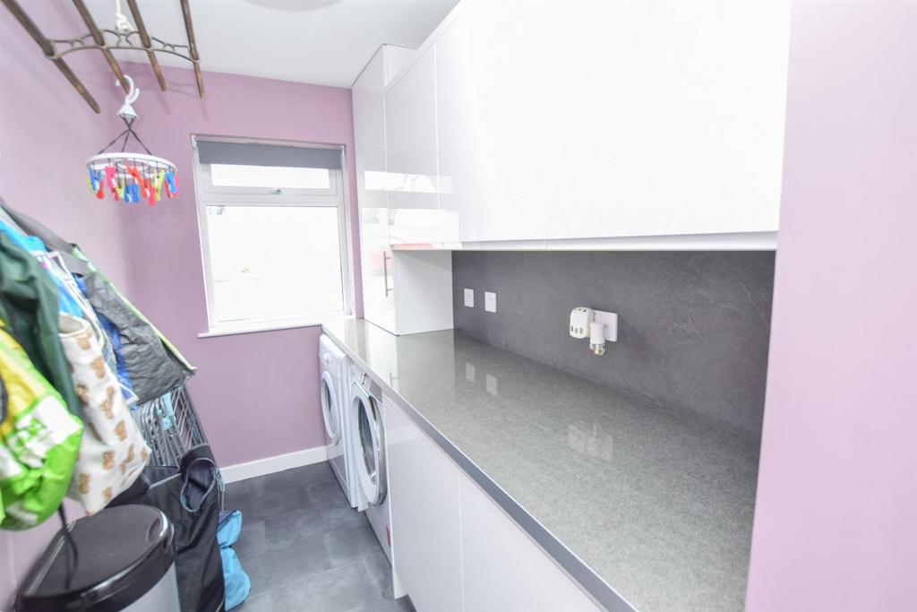 UTILITY ROOM-2.jpg