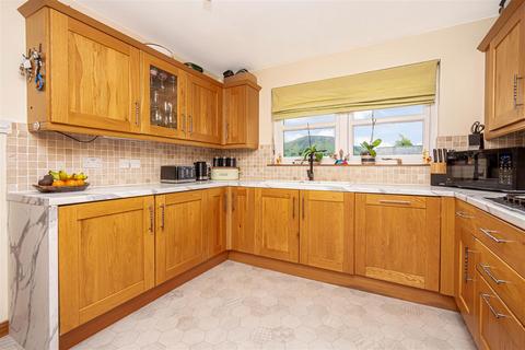 5 bedroom semi-detached house for sale - 4 Bishops View, Gairneybridge, Kinross