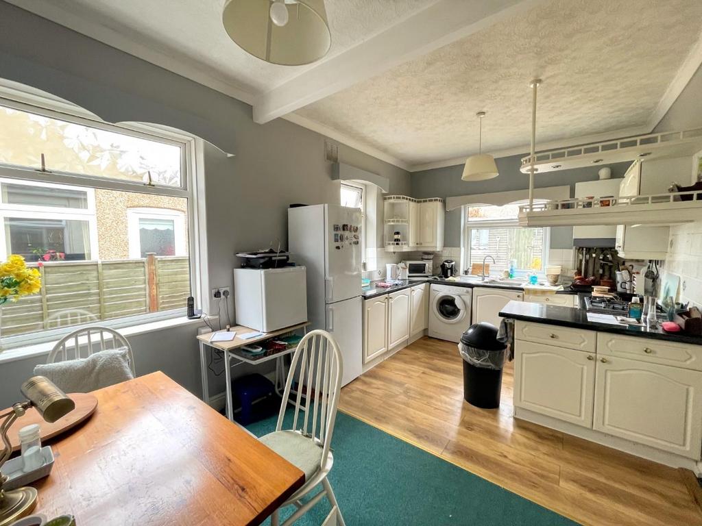 Geneva Drive, Darlington 2 bed semidetached bungalow for sale £130,000