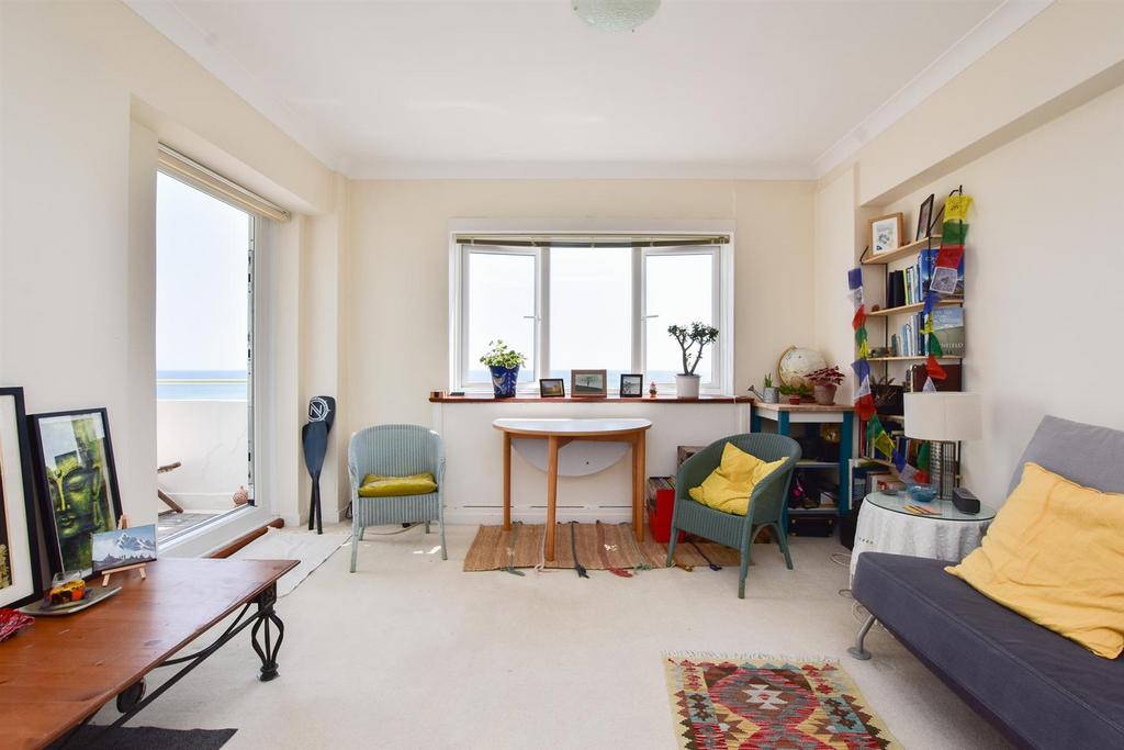 Marine Court, St. LeonardsOnSea 1 bed flat for sale £110,000