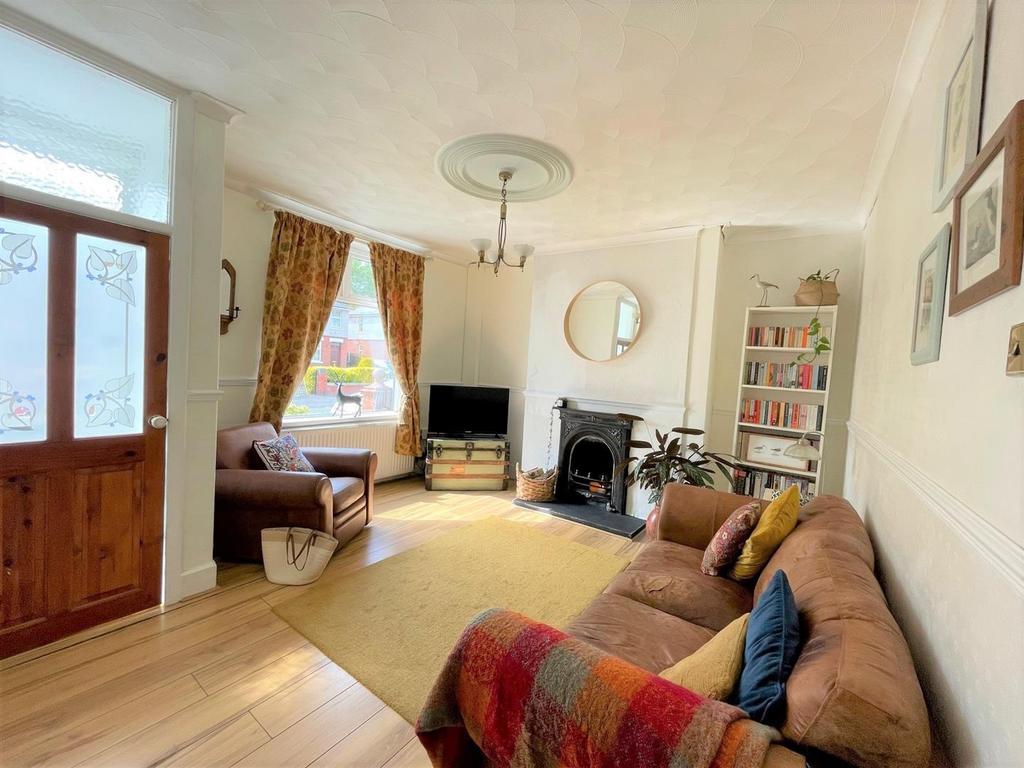 Hurst Street, Leigh 2 bed terraced house for sale £130,000