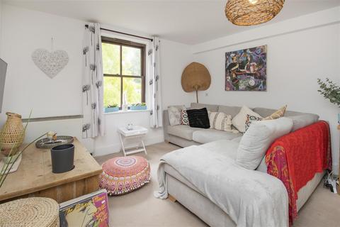 2 bedroom flat for sale - Wordsworth Place, Gospel Oak NW5