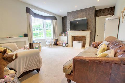 4 bedroom detached house for sale, Bentley, Beverley