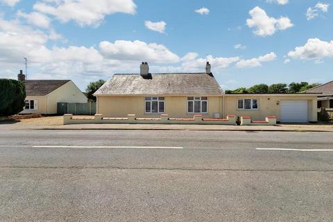 4 bedroom detached bungalow for sale, Rotten Row, Pinchbeck, Spalding