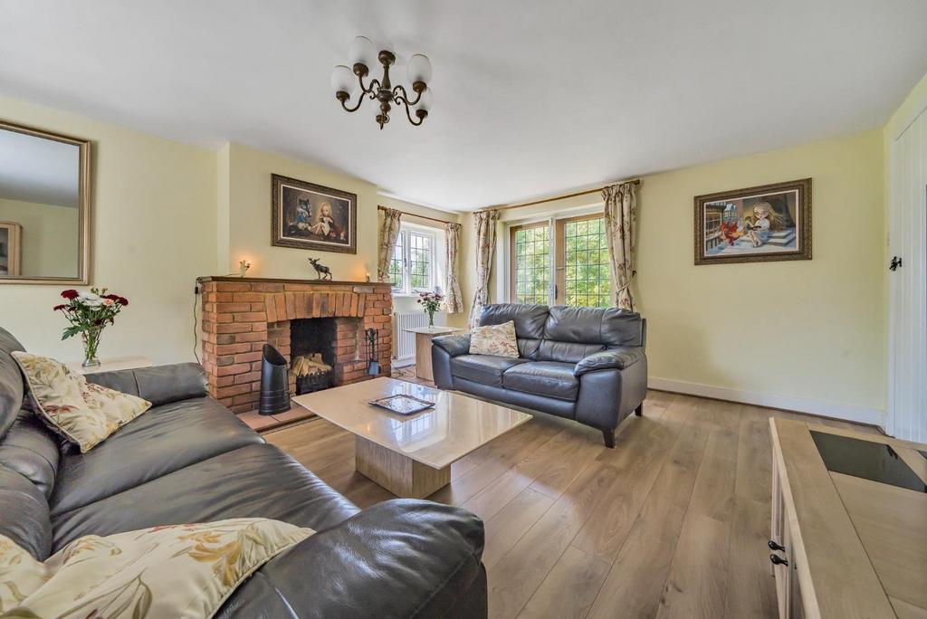 Vanity Lane, Linton, Maidstone 5 bed farm house £650,000