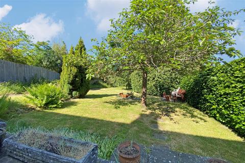 9 Binscombe Lane, Farncombe, Godalming, GU7 3PN